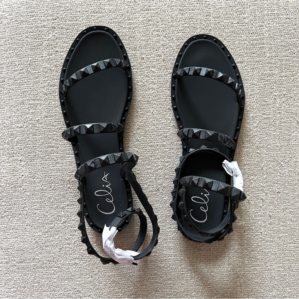 NWT Celia Black Gladiator Jelly Sandals